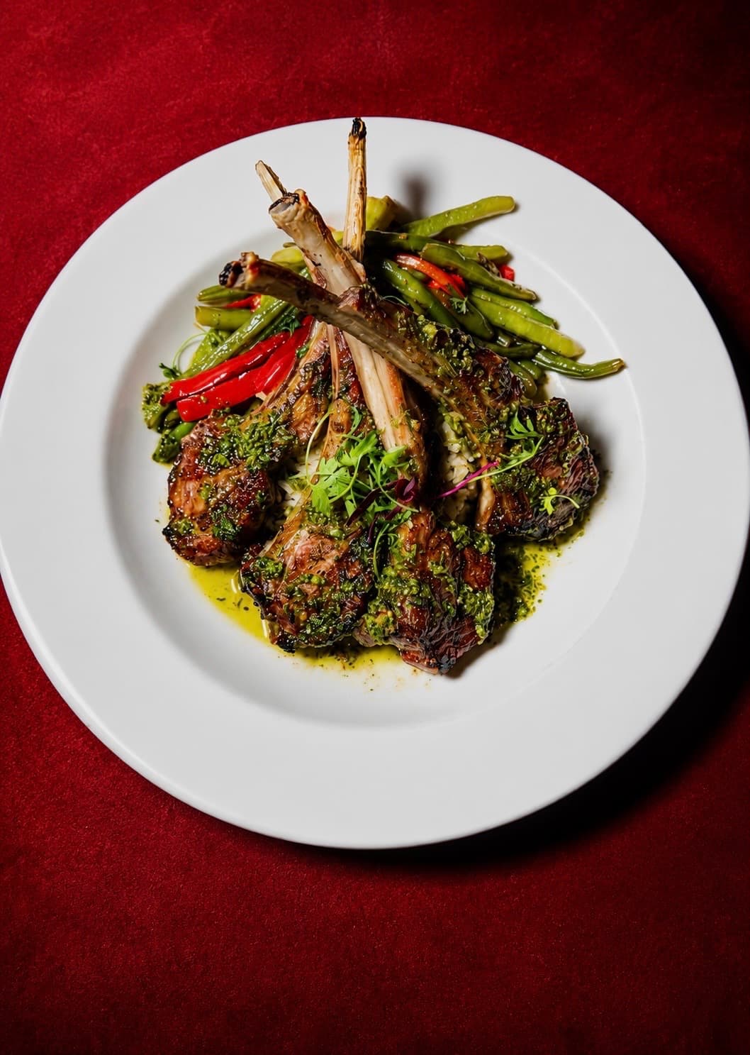 V12 gallery photo 15